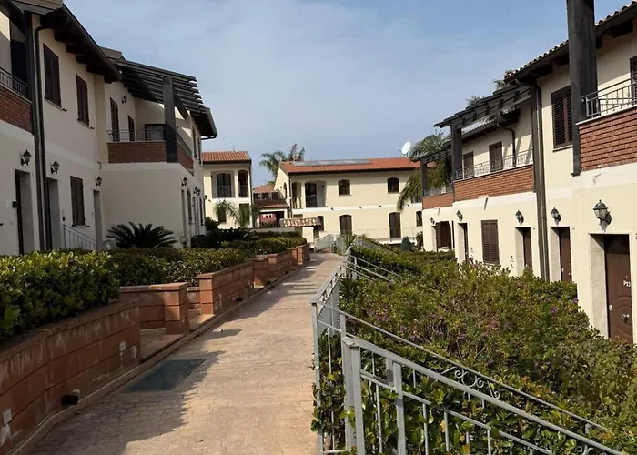 Villa Manuela - Sea & Sun Escape - Free Parking דירה טרופאה