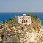 Villa Manuela - Sea & Sun Escape - Free Parking