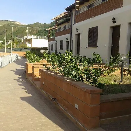 Enjoy Manuela - Free Parking & Private Garden * Tropea