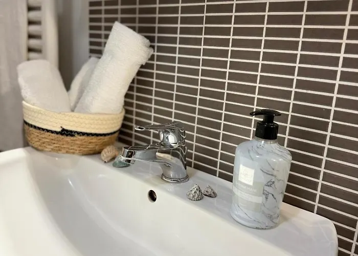 Villa Manuela - Sea & Sun Escape - Free Parking *