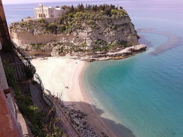 Apartament Enjoy Manuela - Free Parking & Private Garden