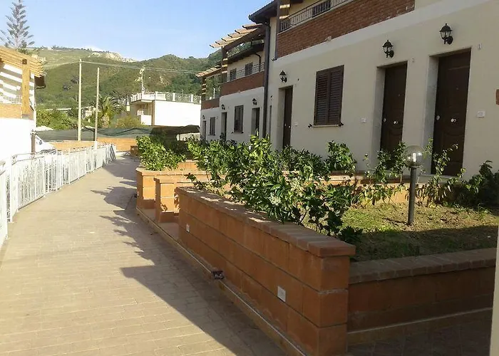 Enjoy Manuela - Free Parking & Private Garden * Tropea